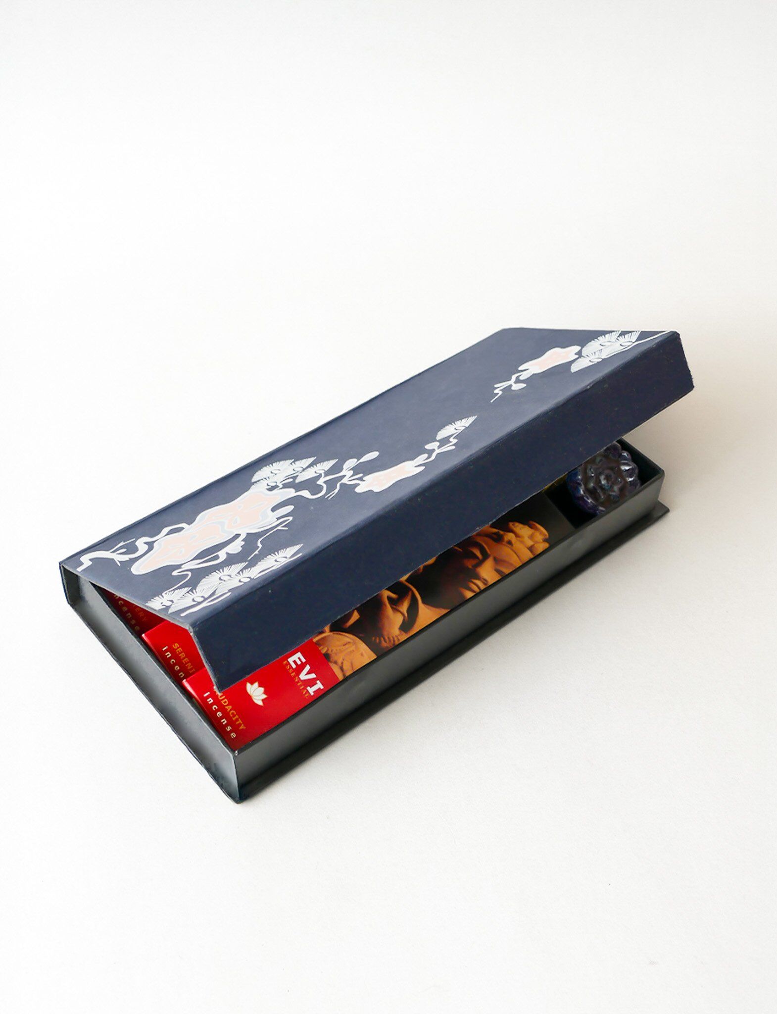 Devi Gift Set – The Spirit of Divine Fragrance - Image 3