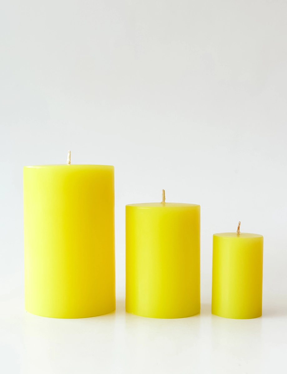 Frangipani Pillar Candle - Image 2