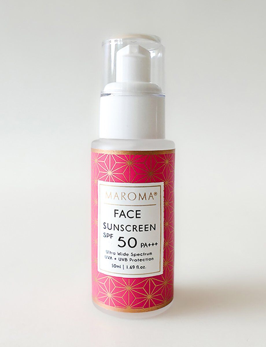 Ultra Wide Spectrum Face Sunscreen SPF 50 PA+++ - Image 2