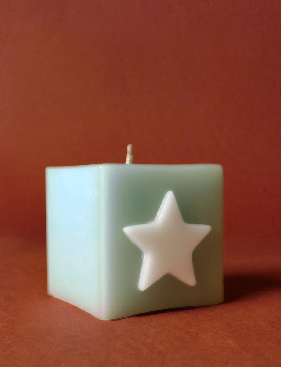 Vanilla Scented Candle - Image 2